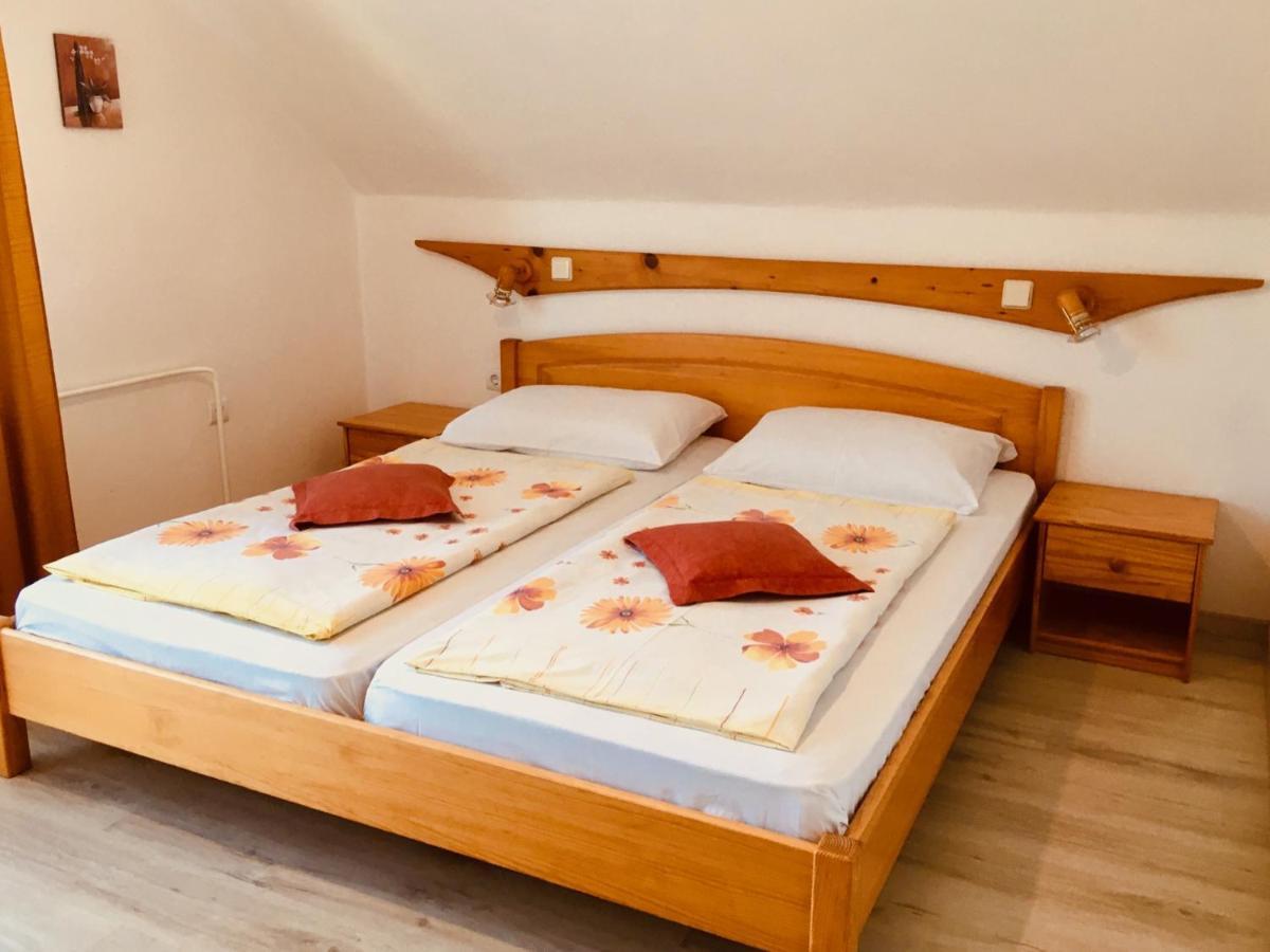 Apartment Milena Номень Екстер'єр фото